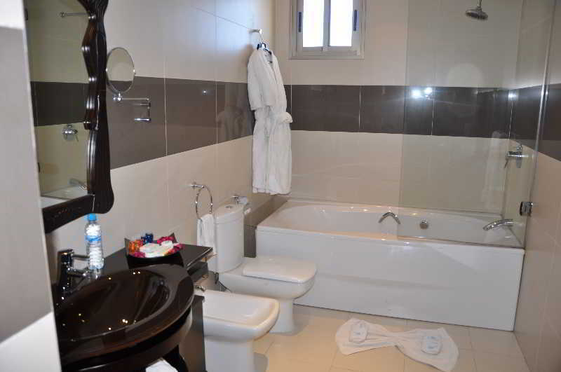 Hotel Omeya Мартил Екстериор снимка